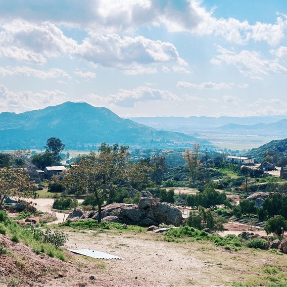 Meet your Posher, Ana - Picture 1 of 1